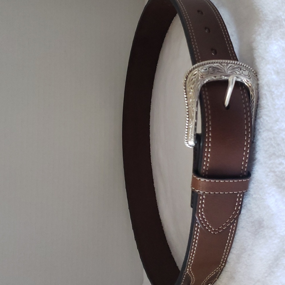 Men's Western Style Studded Leather Brown Belt Sz 32
